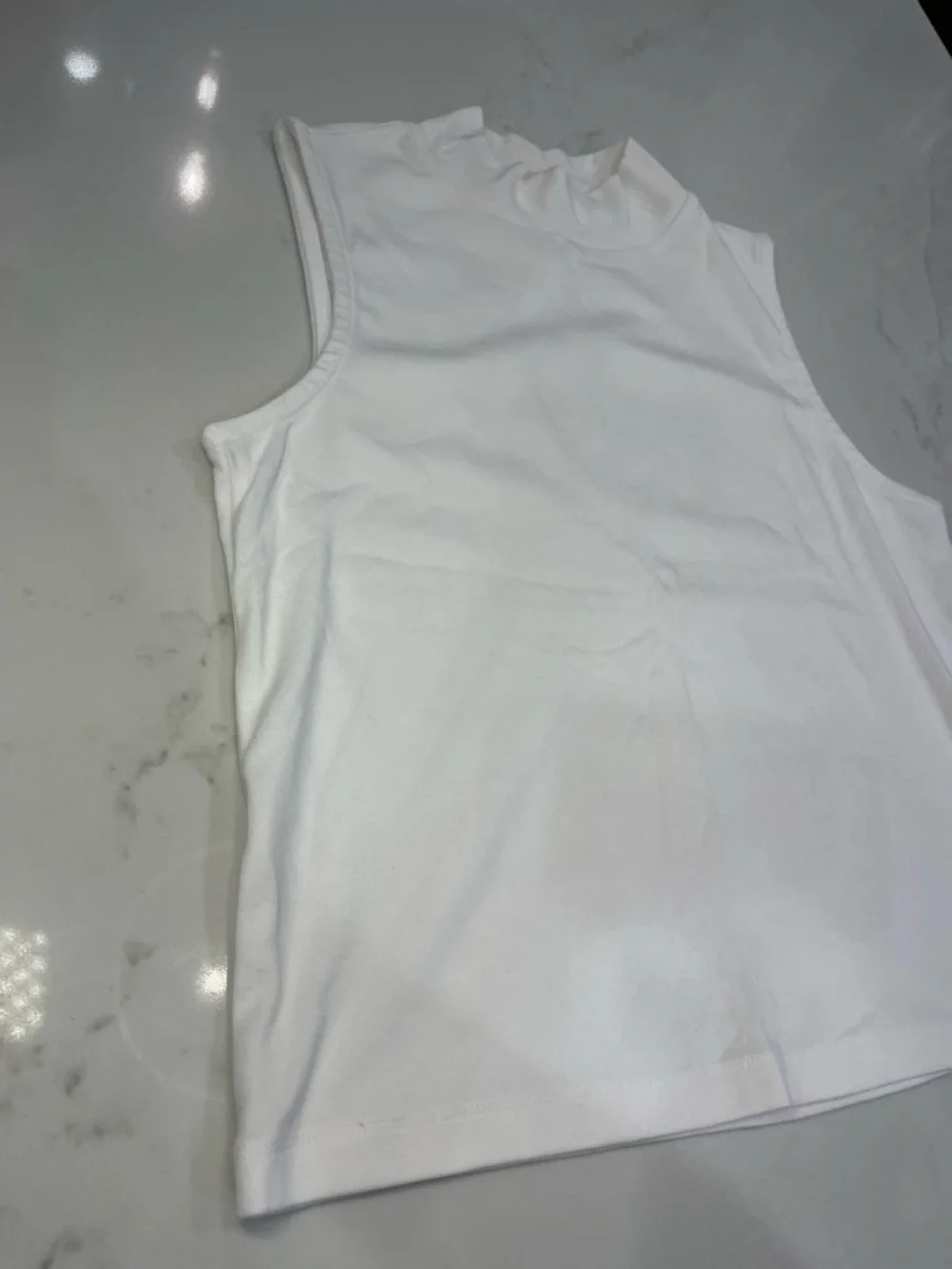 NWOT GAP Sleeveless Mock Neck Tank Top - White - Picture 2 of 12